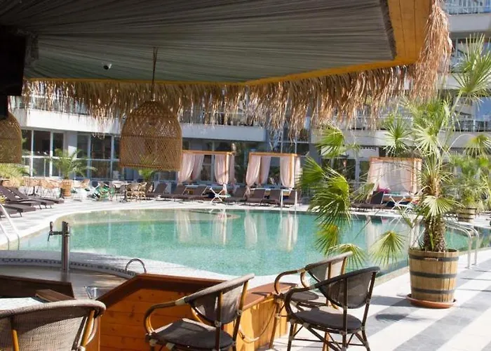 公寓 алюр студио - Allure 普里莫尔斯科